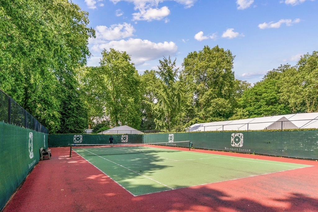 Belgrave Square tennis court