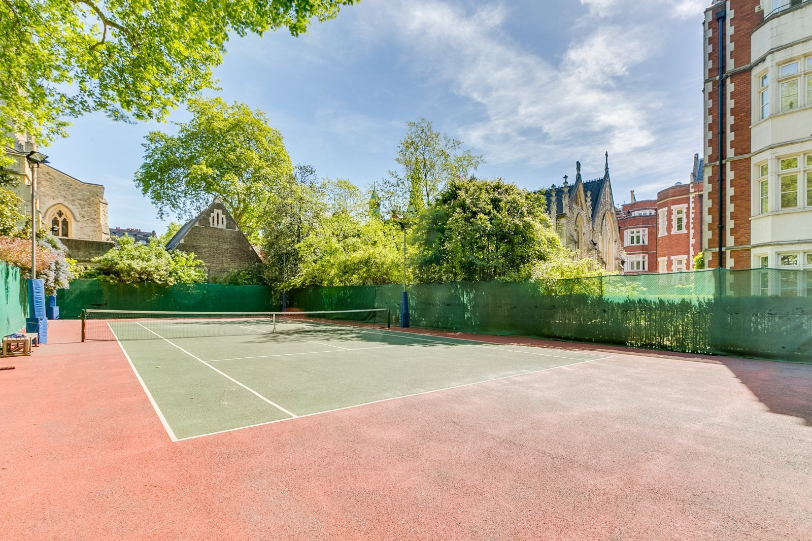 Onslow Square tennis court